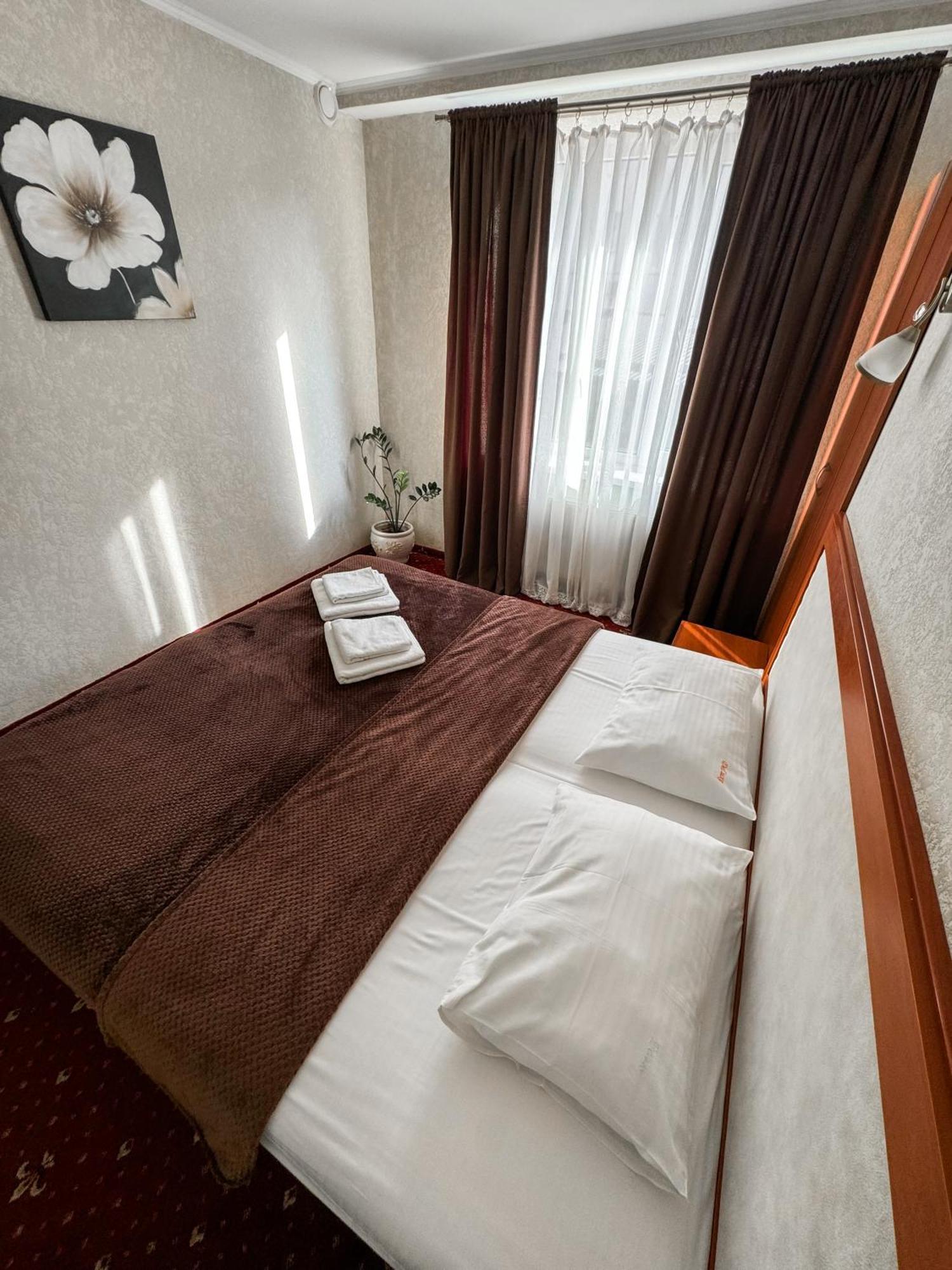 Apartments Deluxe Ivano-Frankivsk Buitenkant foto