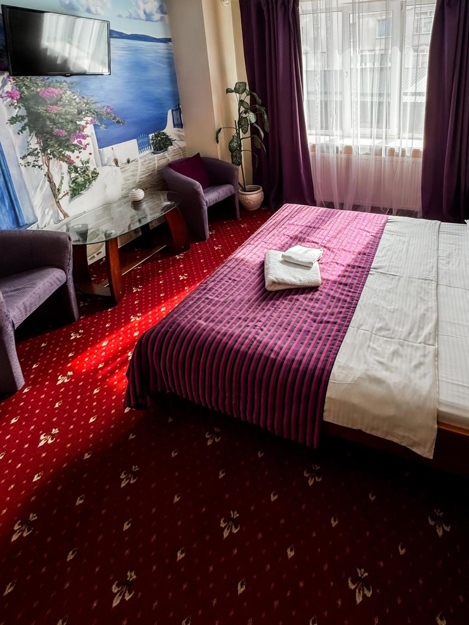 Apartments Deluxe Ivano-Frankivsk Buitenkant foto
