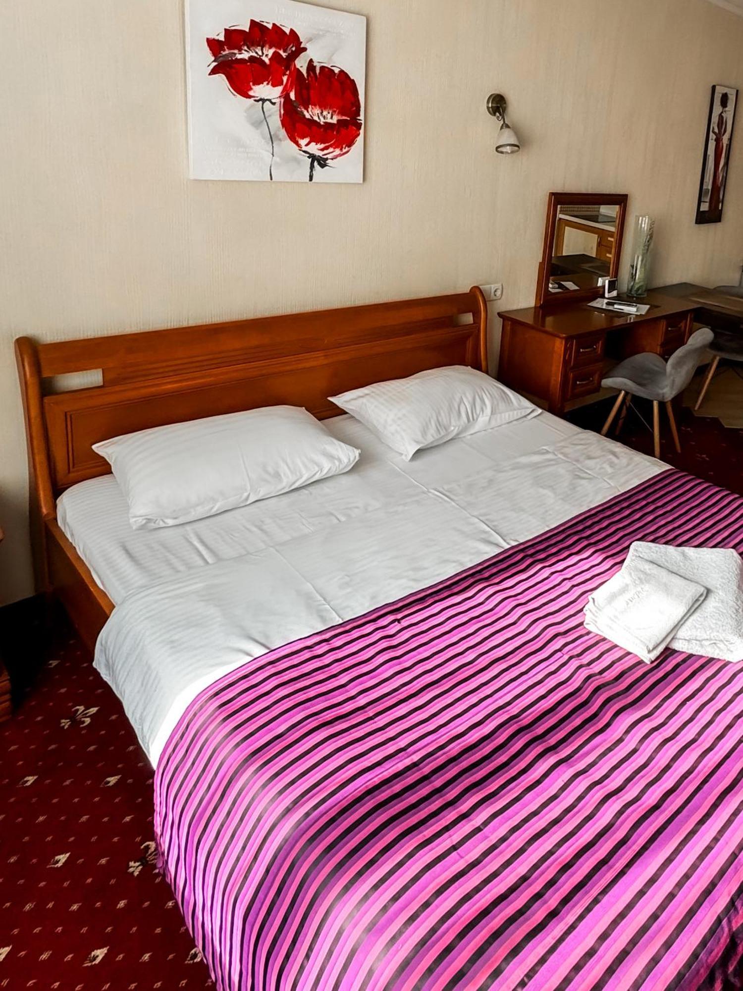 Apartments Deluxe Ivano-Frankivsk Buitenkant foto