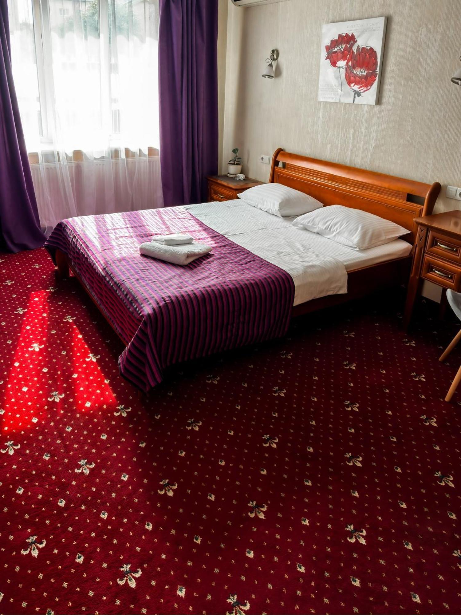 Apartments Deluxe Ivano-Frankivsk Buitenkant foto
