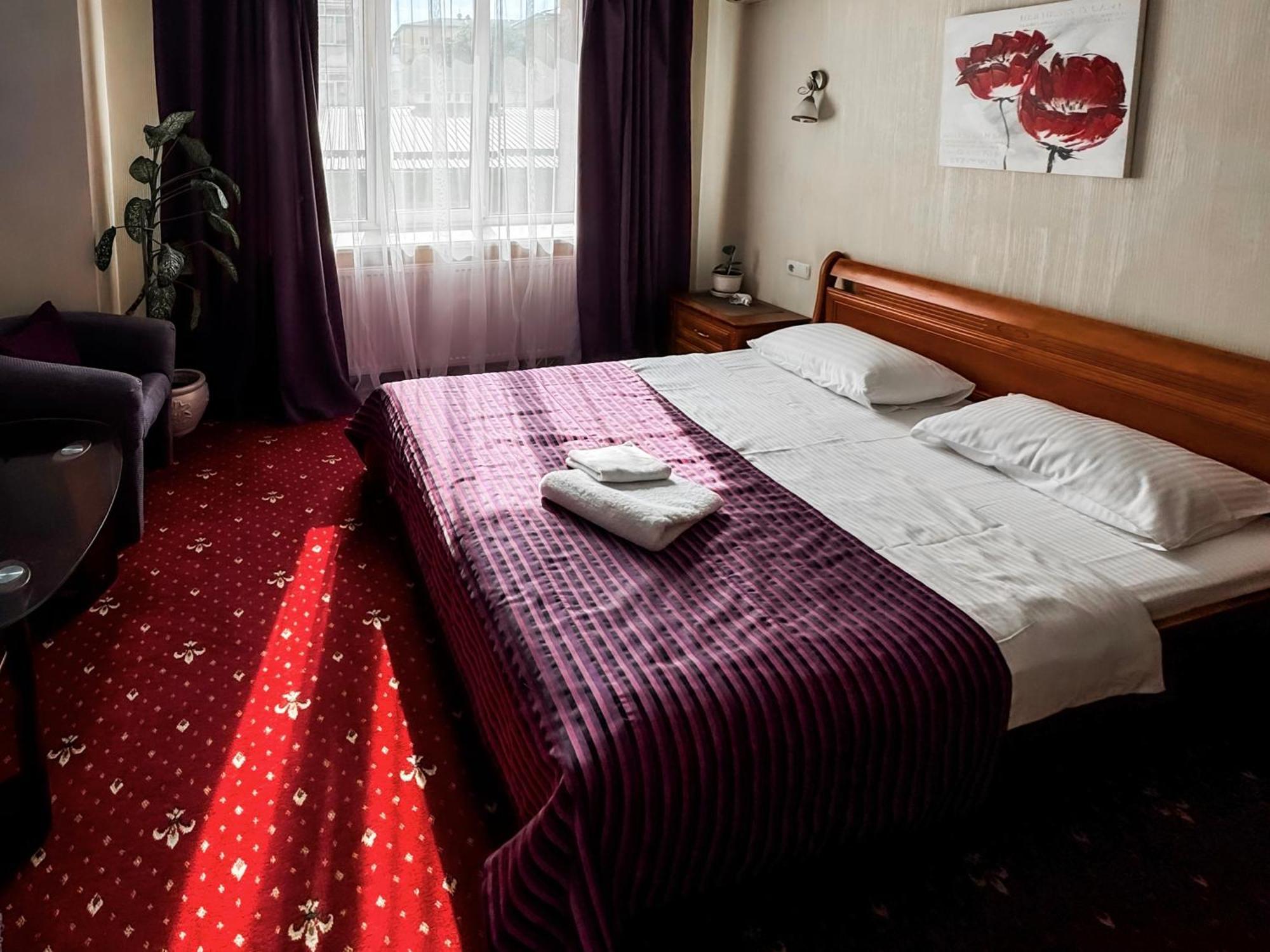 Apartments Deluxe Ivano-Frankivsk Buitenkant foto