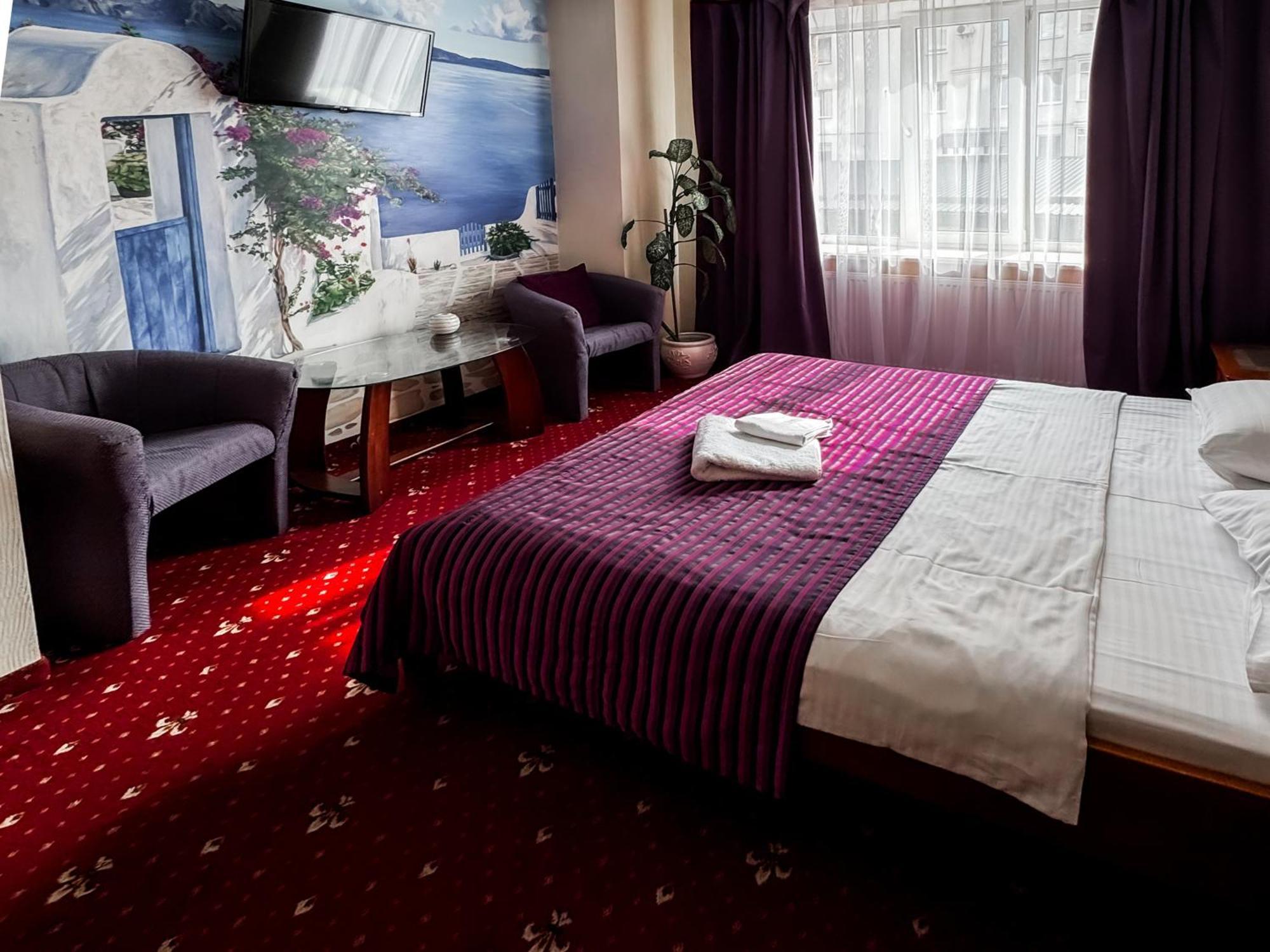 Apartments Deluxe Ivano-Frankivsk Buitenkant foto