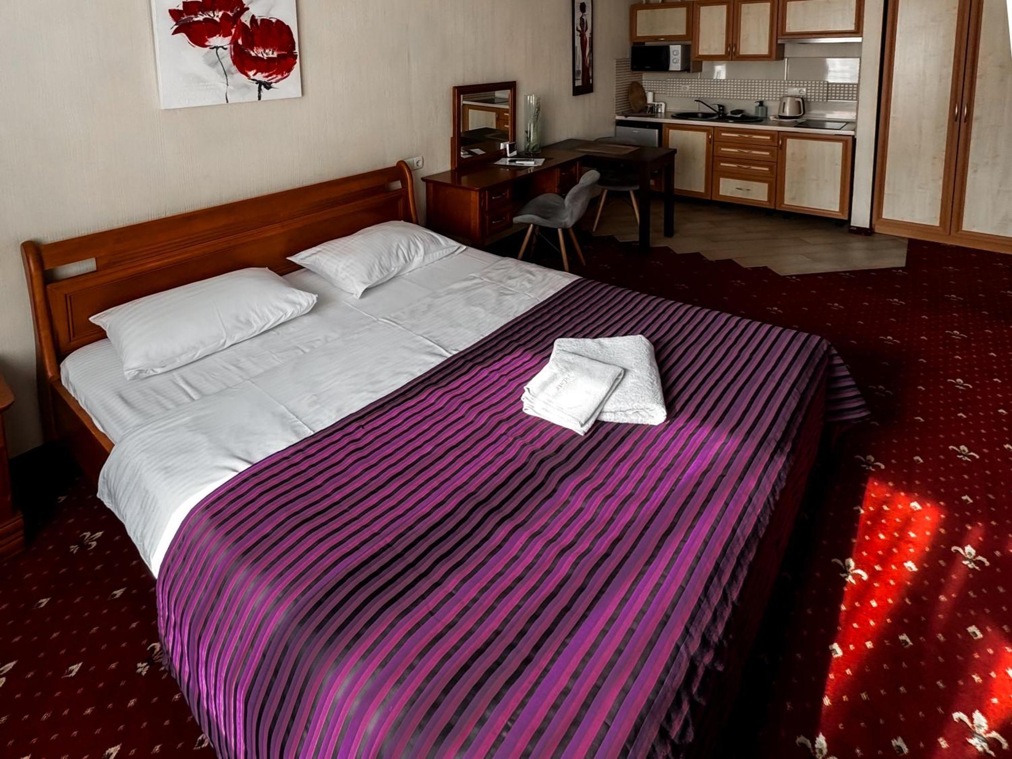 Apartments Deluxe Ivano-Frankivsk Buitenkant foto